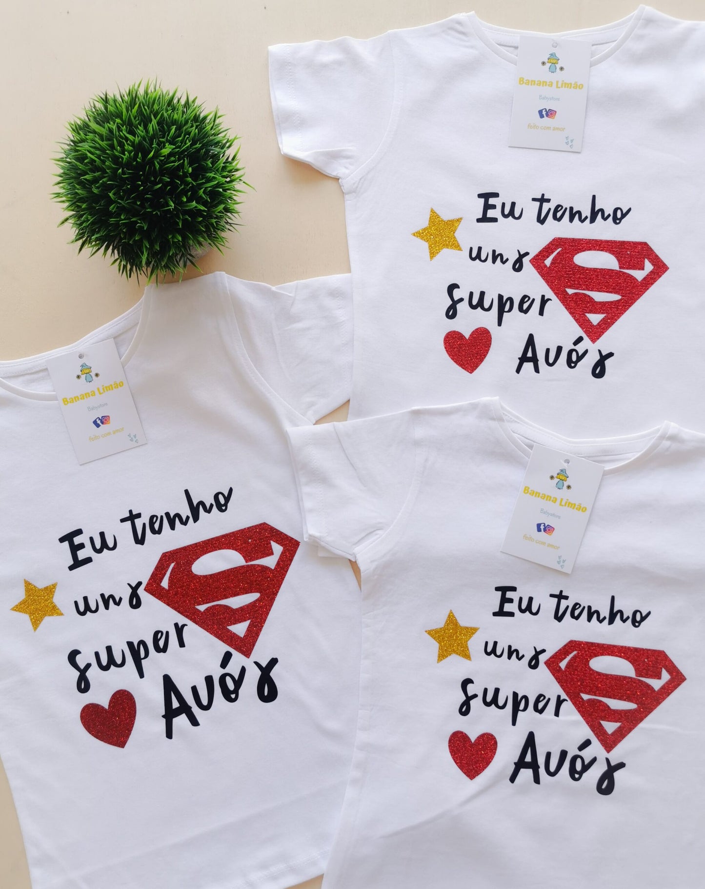 Body ou t-shirt criança "Eu tenho uns Super Avós - Versão colorida